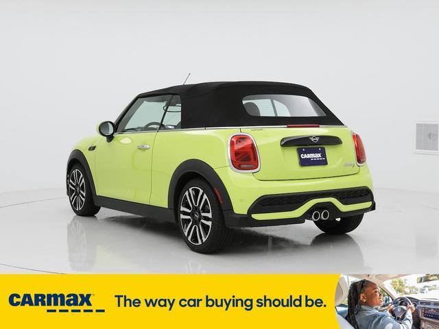 Photo of 2024 Green MINI Convertible