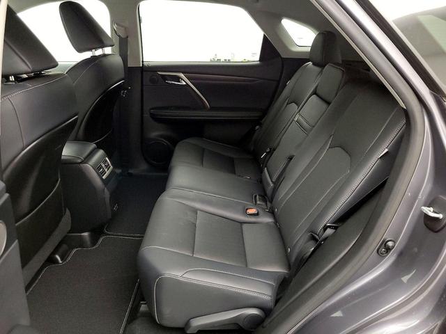 Photo of 2021 Gray Lexus RX 350