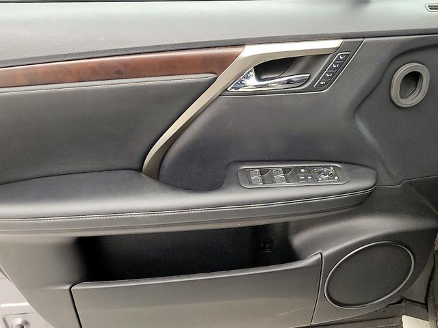 Photo of 2021 Gray Lexus RX 350