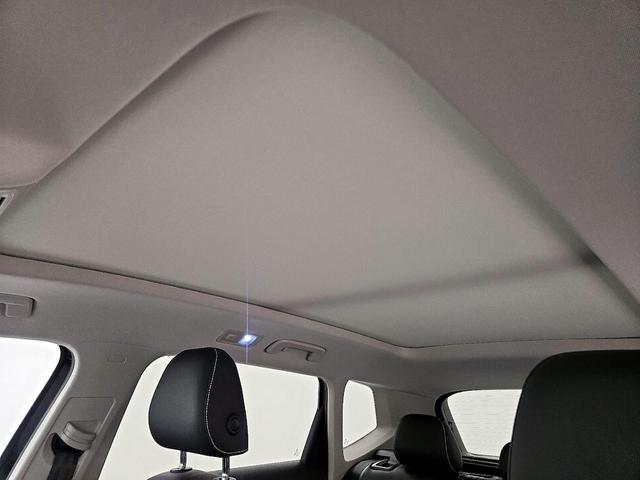 Photo of 2022 Black Volkswagen Taos