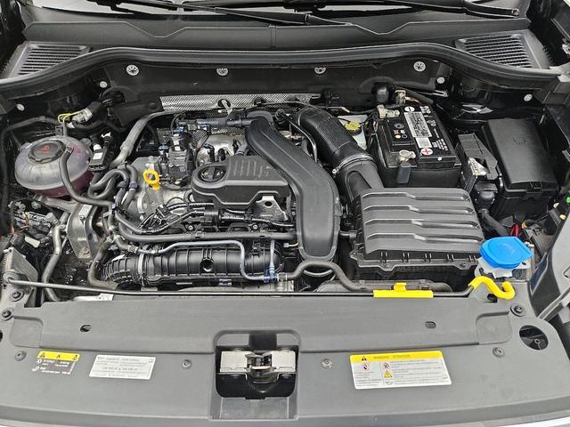 Photo of 2022 Black Volkswagen Taos