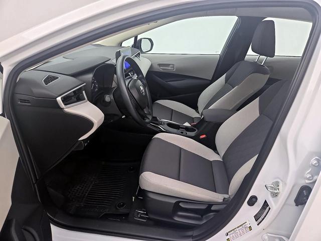 Photo of 2024 White Toyota Corolla