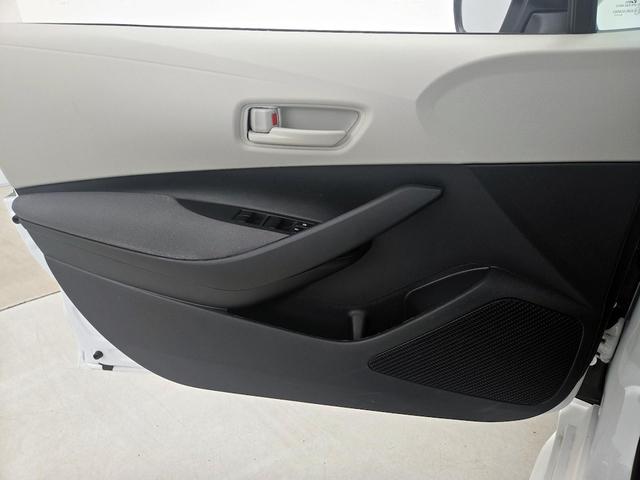 Photo of 2024 White Toyota Corolla