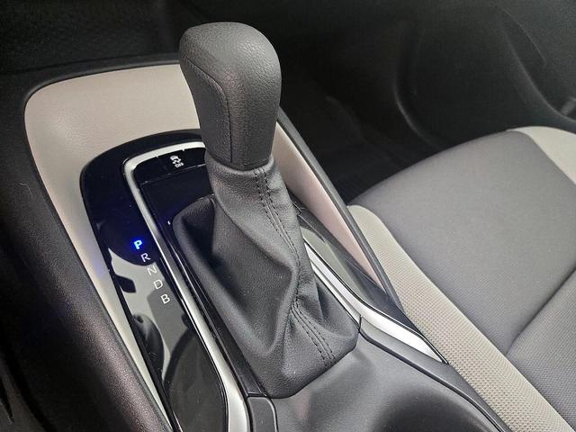 Photo of 2024 White Toyota Corolla