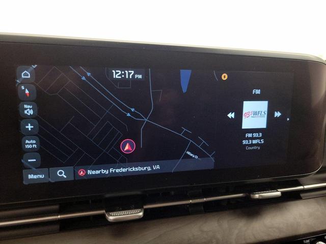 Photo of 2024 Black Kia Carnival