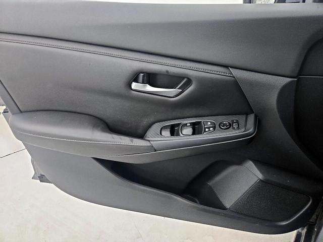 Photo of 2022 Gray Nissan Sentra