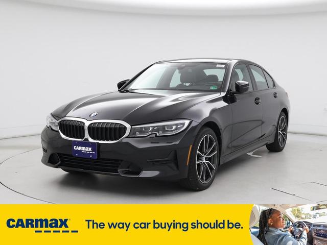 Photo of 2022 Black BMW 330