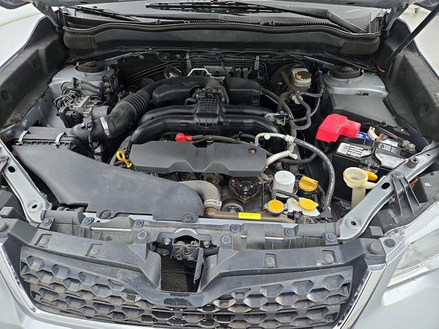 Photo of 2015 Silver Subaru Forester