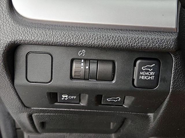 Photo of 2015 Silver Subaru Forester