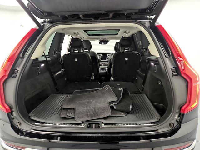 Photo of 2020 Black Volvo XC90