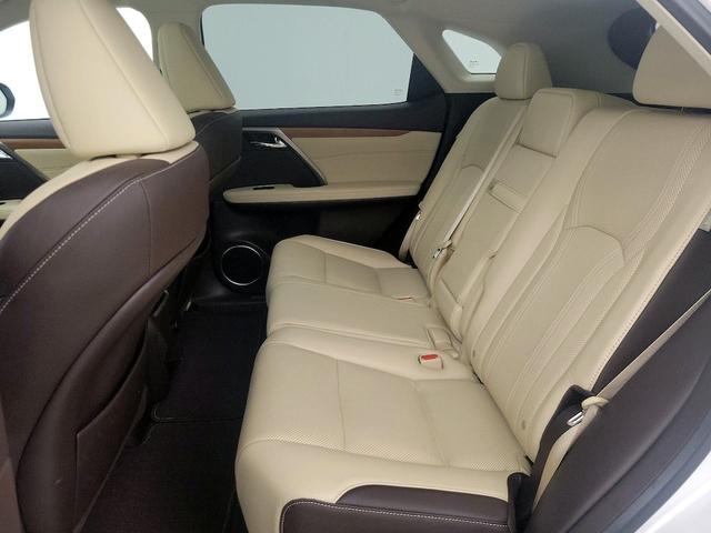 Photo of 2016 White Lexus RX 350
