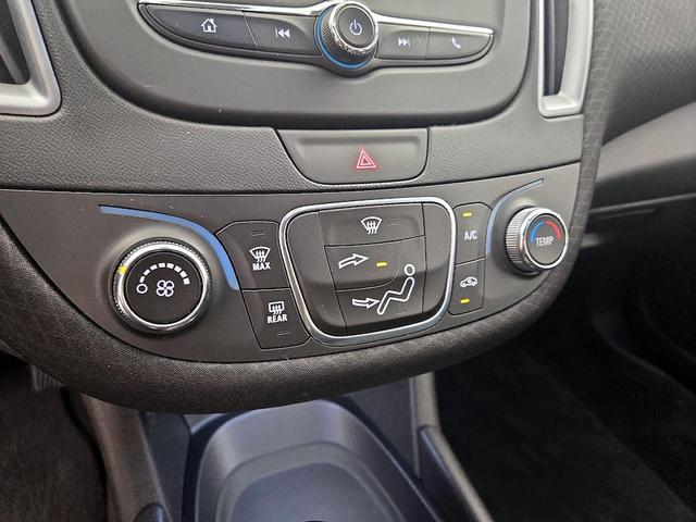 Photo of 2016 Blue Chevrolet Malibu