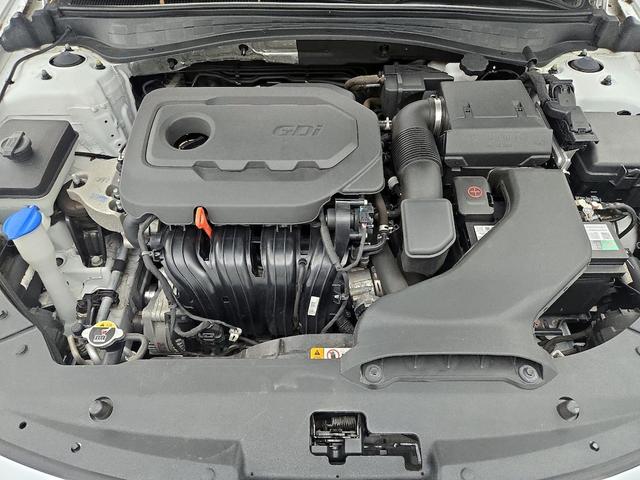 Photo of 2019 White Kia Optima