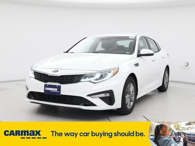 Photo of 2019 White Kia Optima