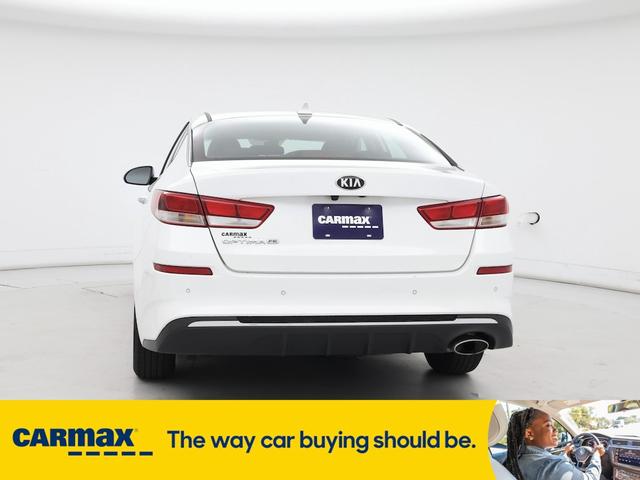 Photo of 2019 White Kia Optima