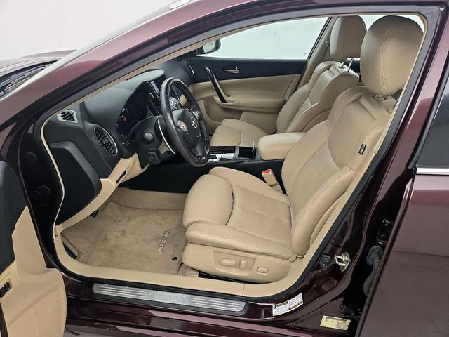 Photo of 2014 Burgundy Nissan Maxima