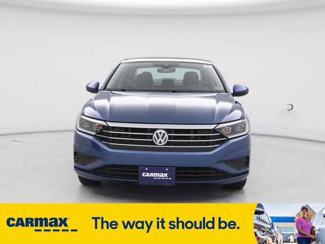 Photo of 2019 Blue Volkswagen Jetta