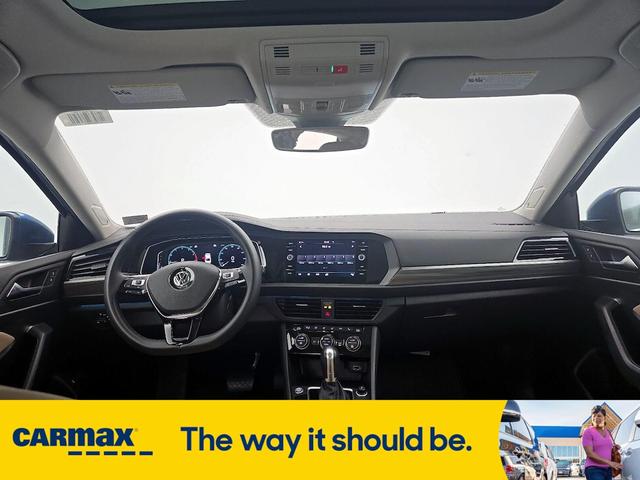 Photo of 2019 Blue Volkswagen Jetta