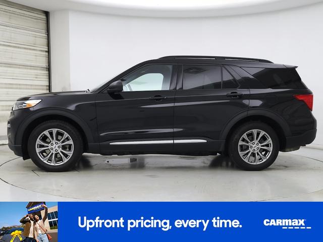 Photo of 2020 Black Ford Explorer