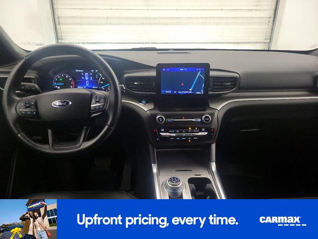 Photo of 2020 Black Ford Explorer