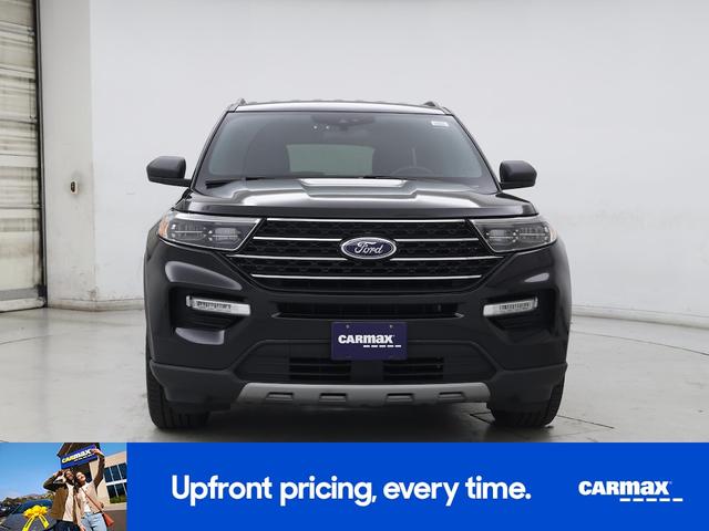 Photo of 2020 Black Ford Explorer