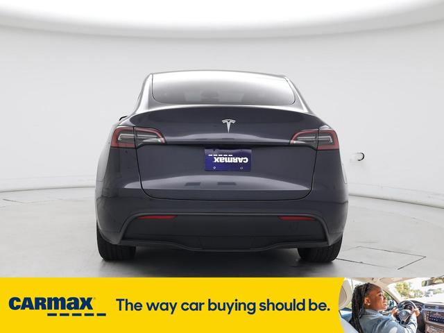 Photo of 2025 Gray Tesla Model Y