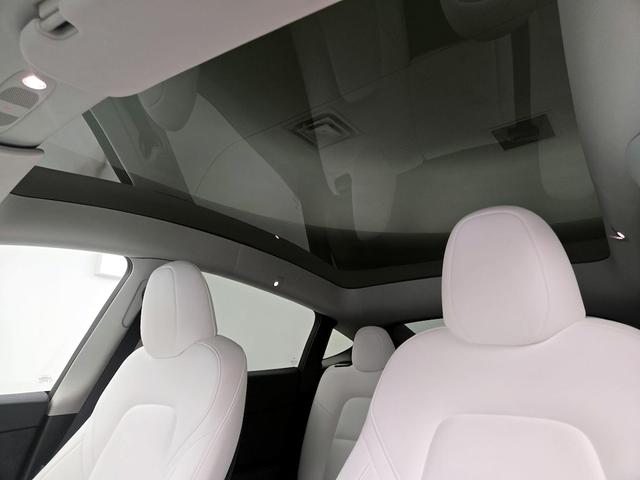 Photo of 2025 Gray Tesla Model Y