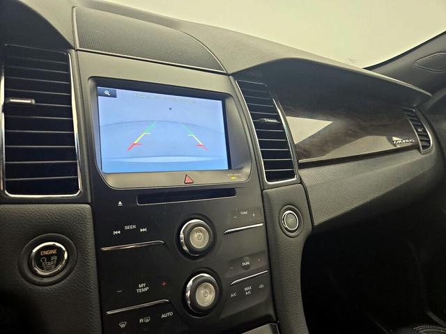 Photo of 2014 Gray Ford Taurus