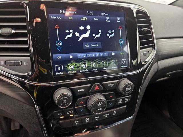 Photo of 2021 Burgundy Jeep Grand Cherokee