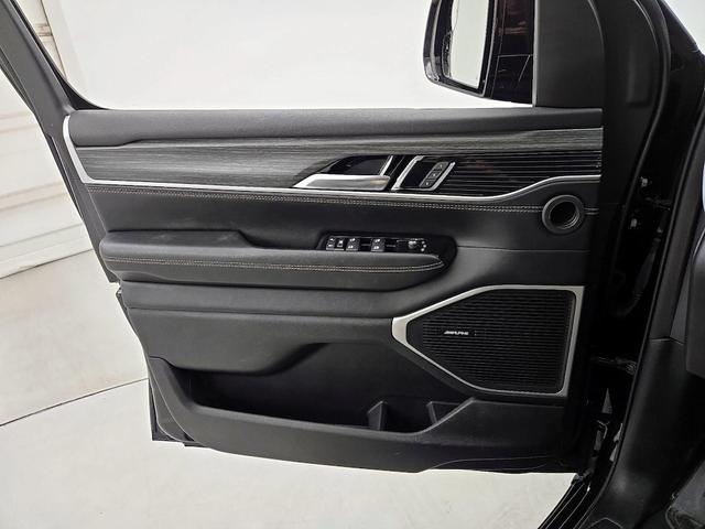 Photo of 2023 Black Jeep Wagoneer L