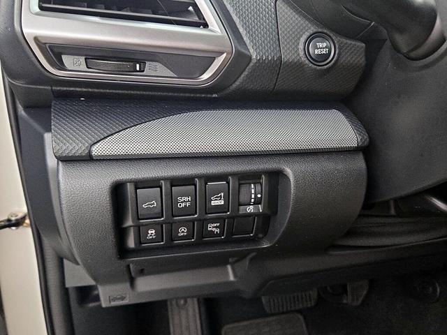 Photo of 2020 White Subaru Forester