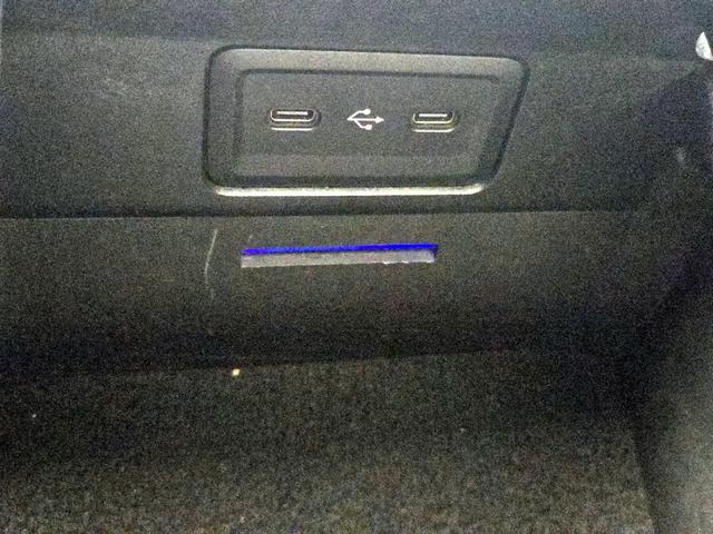 Photo of 2022 Black Mercedes-Benz C-Class