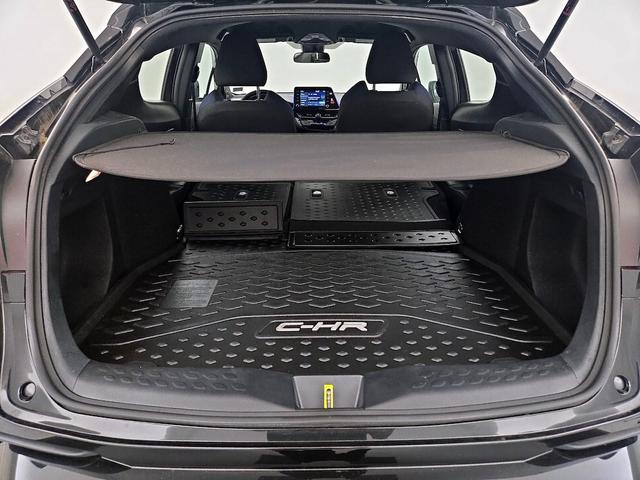Photo of 2022 Black Toyota C-HR