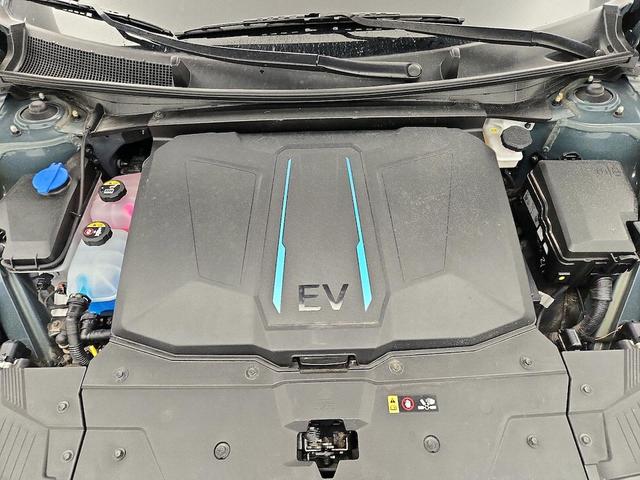 Photo of 2022 Gray Hyundai IONIQ 5