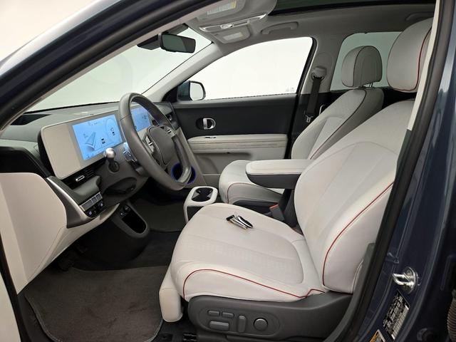 Photo of 2022 Gray Hyundai IONIQ 5
