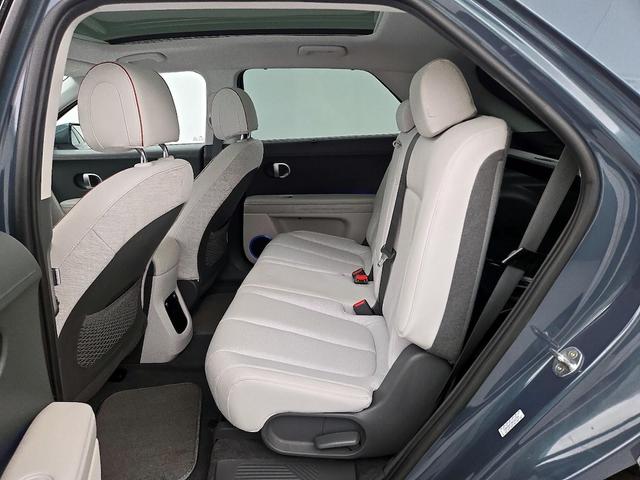 Photo of 2022 Gray Hyundai IONIQ 5