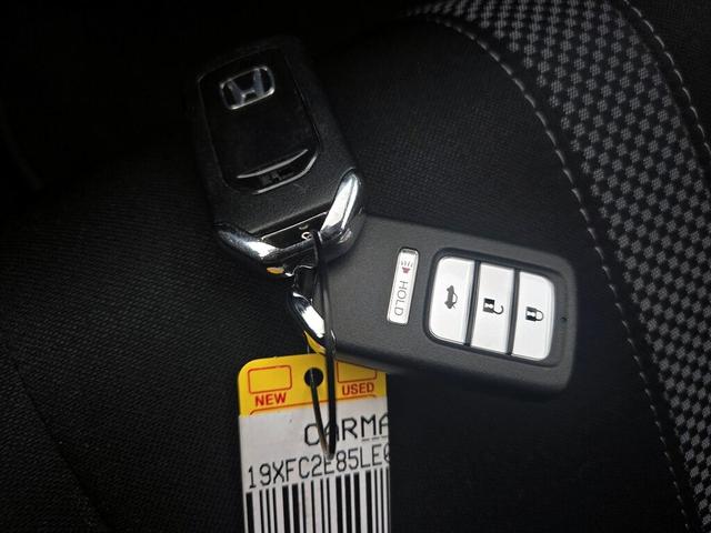 Photo of 2020 Silver Honda Civic