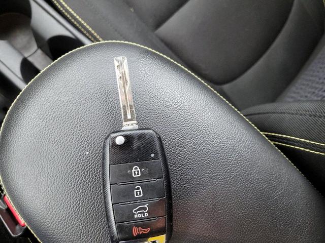 Photo of 2015 Red Kia Soul
