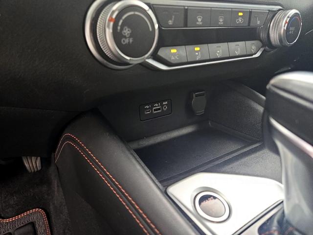 Photo of 2020 Black Nissan Altima