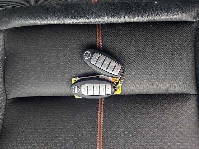 Photo of 2020 Black Nissan Altima