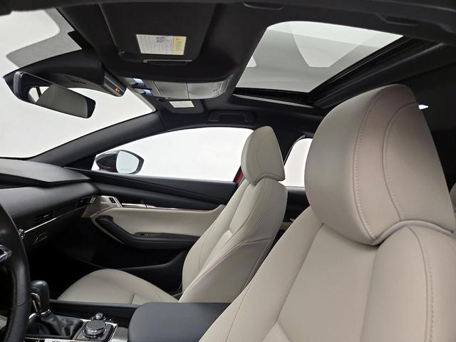 Photo of 2023 Red Mazda Mazda3