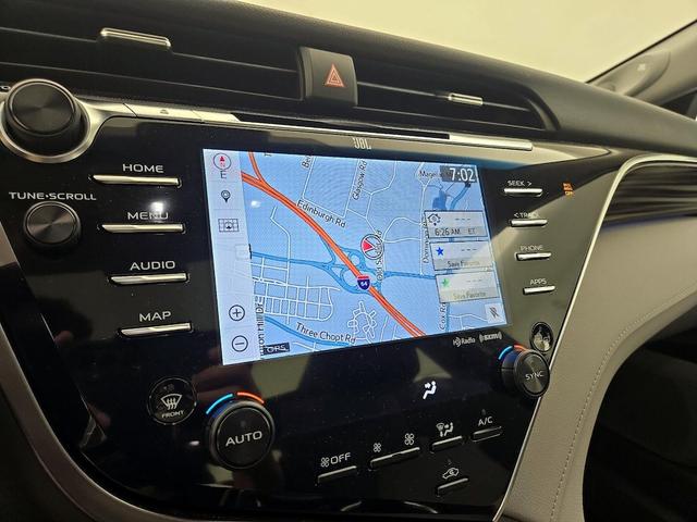 Photo of 2018 White Toyota Camry