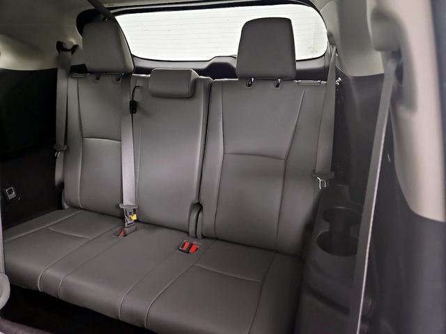 Photo of 2021 Gray Toyota Highlander Hybrid