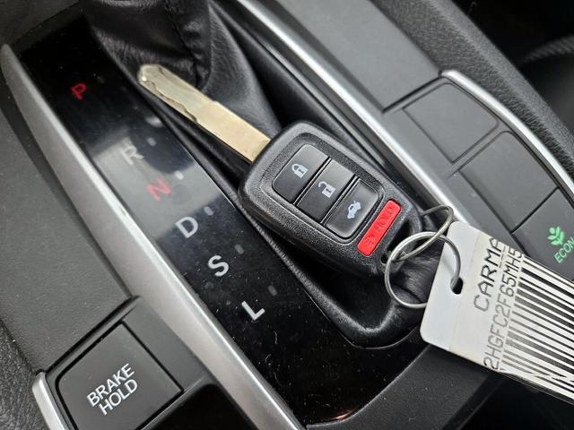 Photo of 2021 Silver Honda Civic