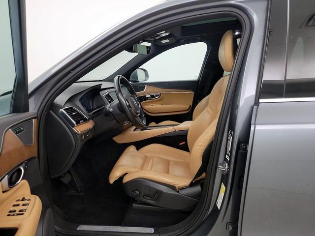 Photo of 2018 Gray Volvo XC90