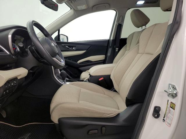 Photo of 2022 White Subaru Ascent