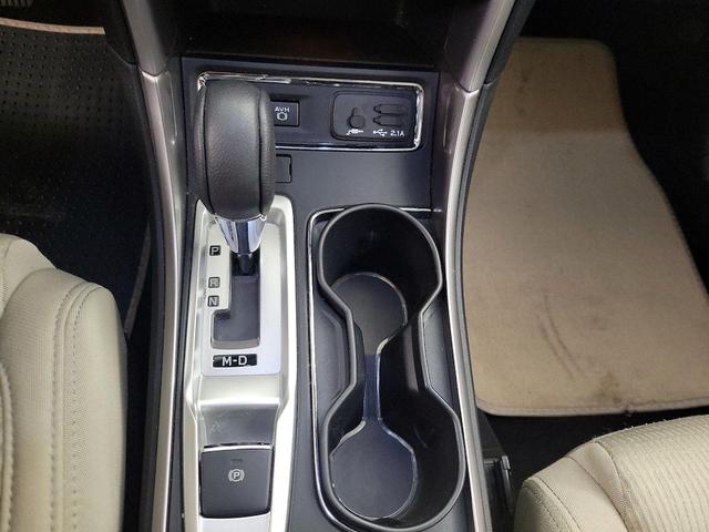 Photo of 2022 White Subaru Ascent