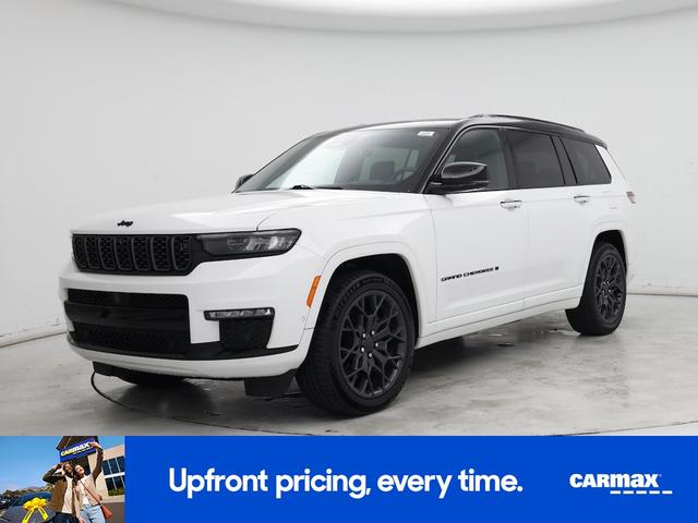 Photo of 2023 White Jeep Grand Cherokee L