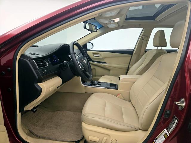 Photo of 2016 Burgundy Toyota Camry