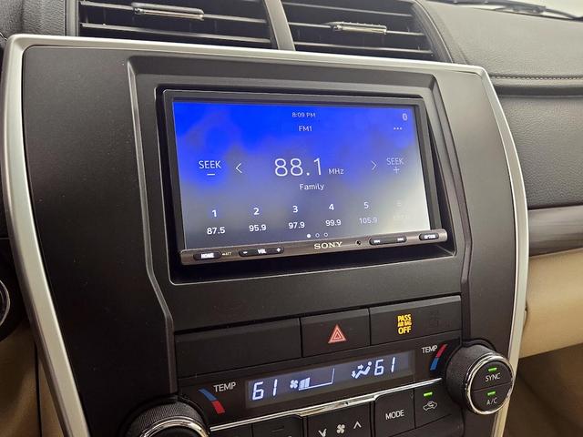 Photo of 2016 Burgundy Toyota Camry